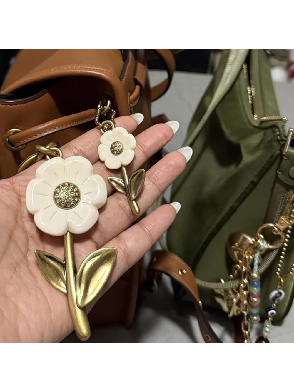 Chic Purse Charm Keychain for Women | Stylish Bag Accessory & Gift Idea - Picture 3 of 5